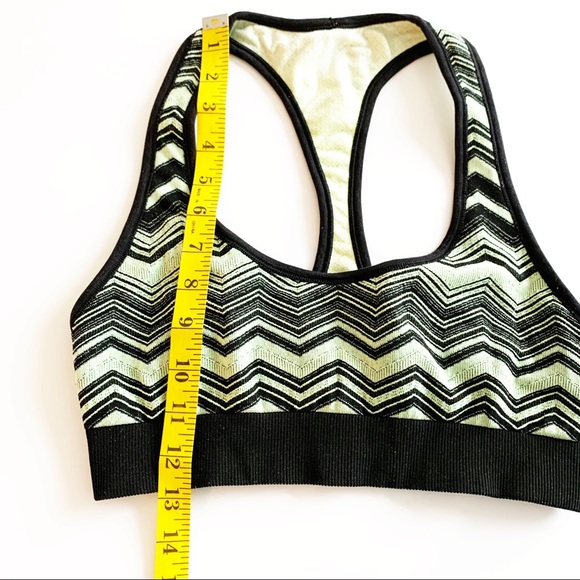 Lululemon Flow Chevron Weave Knit Sports Bra - Picture 9 of 13